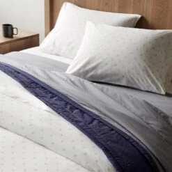 Sashi Geo Gray Duvet Cover -Furniture Store 100476 100477 or b099221 gallery option 1