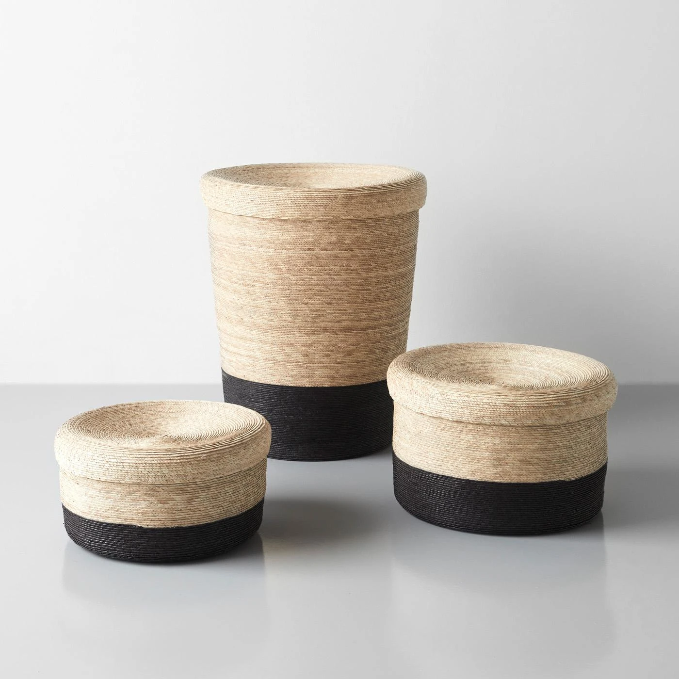 Black Band Round Storage Basket With Lid 14.75" 5 Black Band Round Storage Basket With Lid 14.75" - Image 3