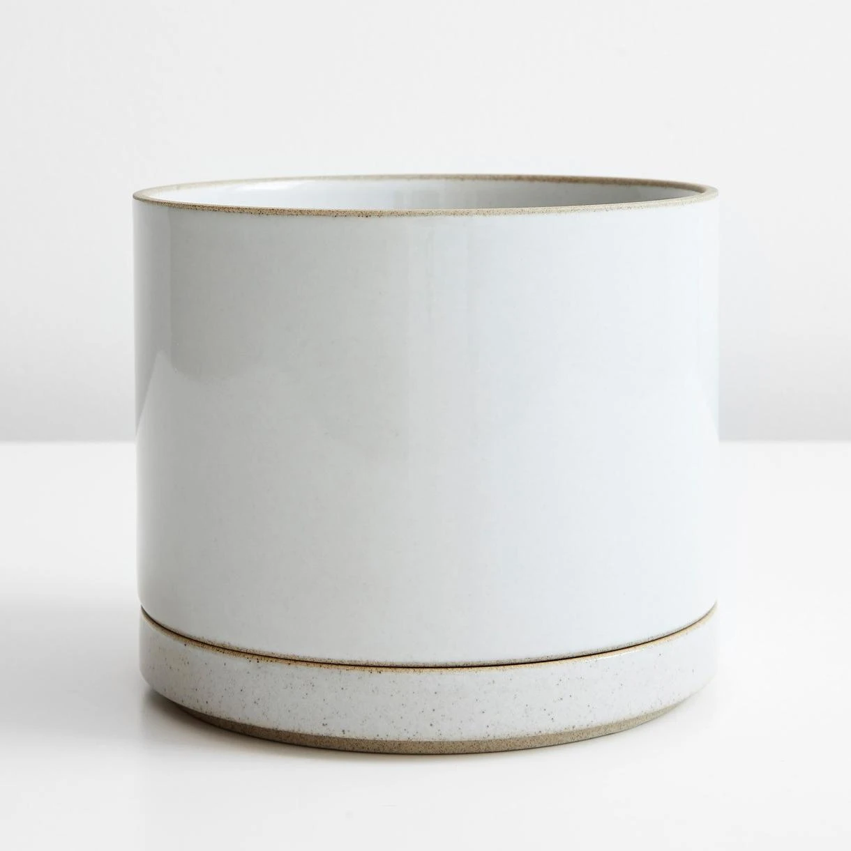 Hasami Gloss Gray Large Planter And Saucer Set 3 Hasami Gloss Gray Large Planter And Saucer Set