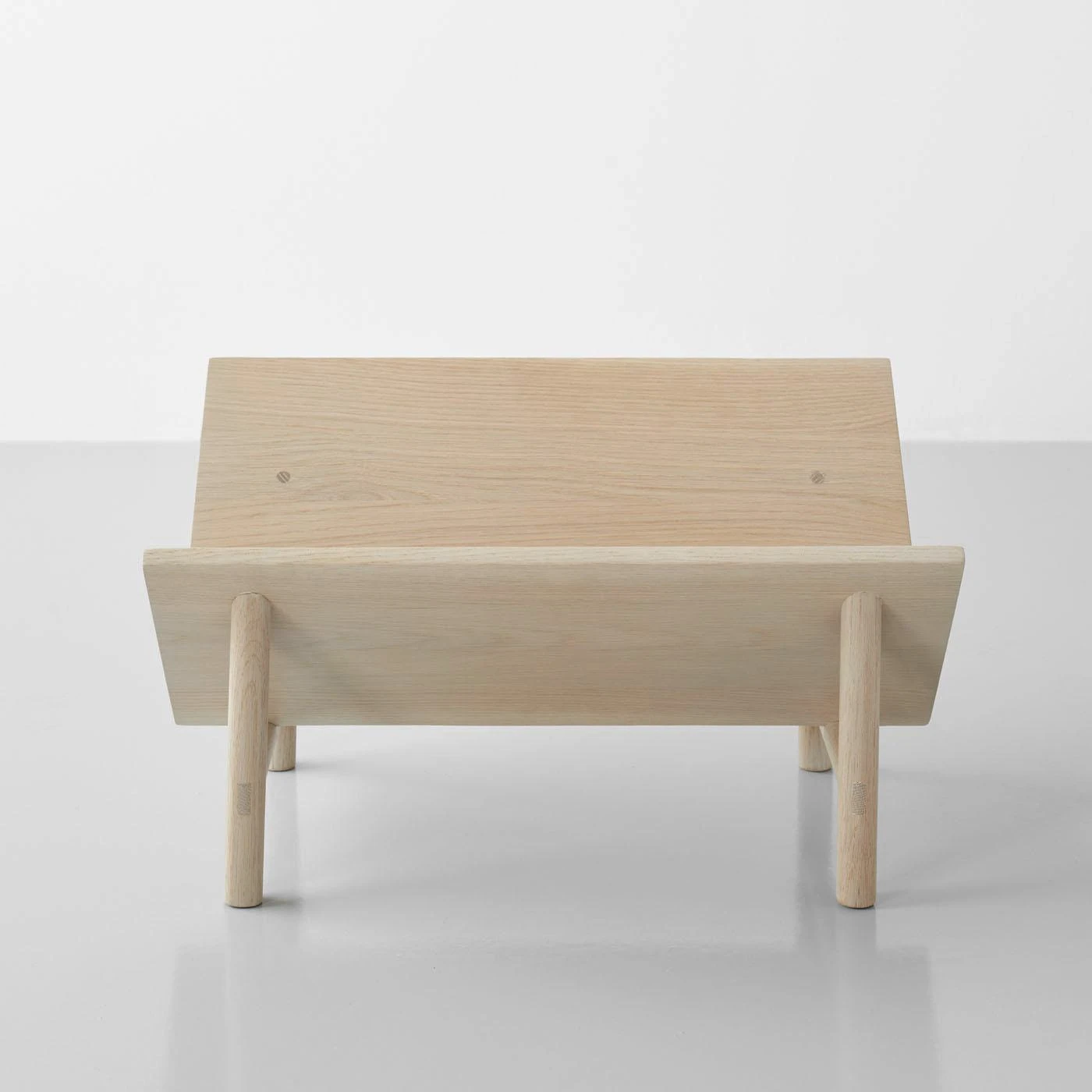 Rise Nude Bookstand 5 Rise Nude Bookstand - Image 3