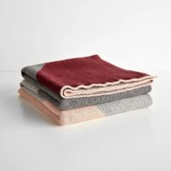 Turin Burgundy Knit Throw Blanket -Furniture Store 101019 new gallery 2