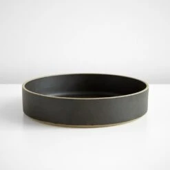 Hasami Black Bowl 10"