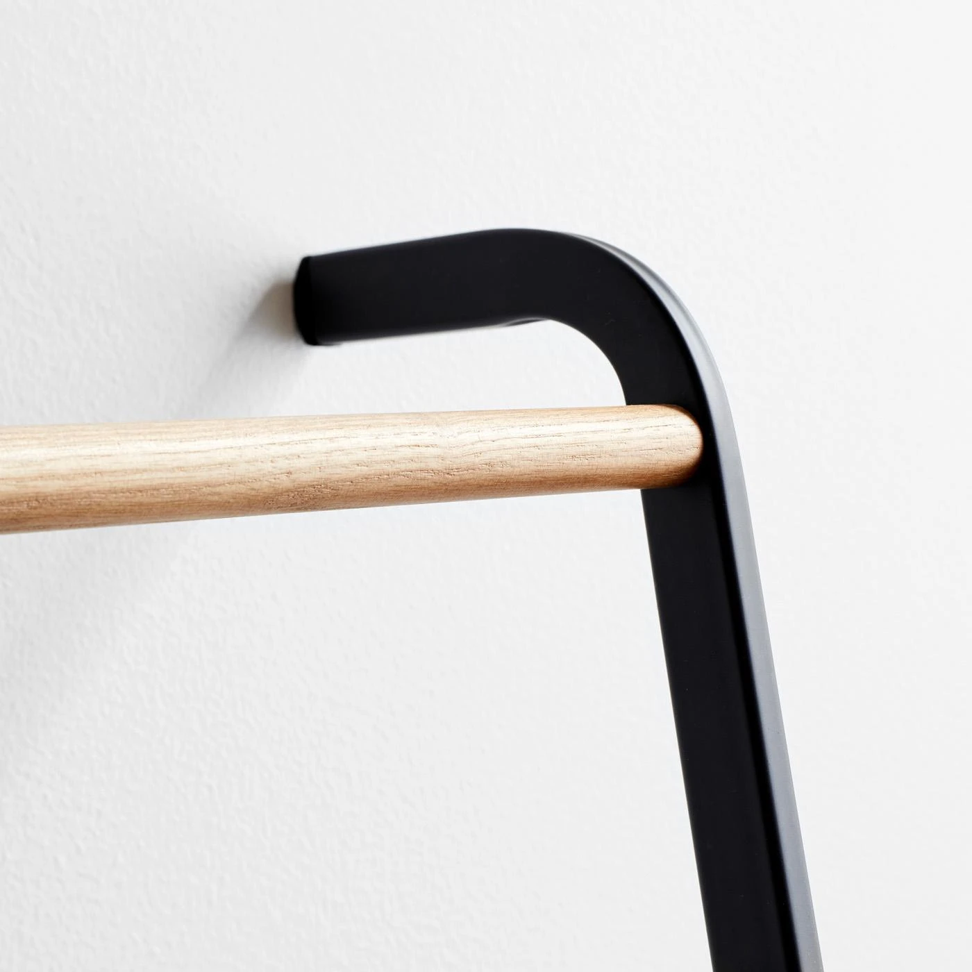 Tower Black Ladder 4 Tower Black Ladder - Image 2