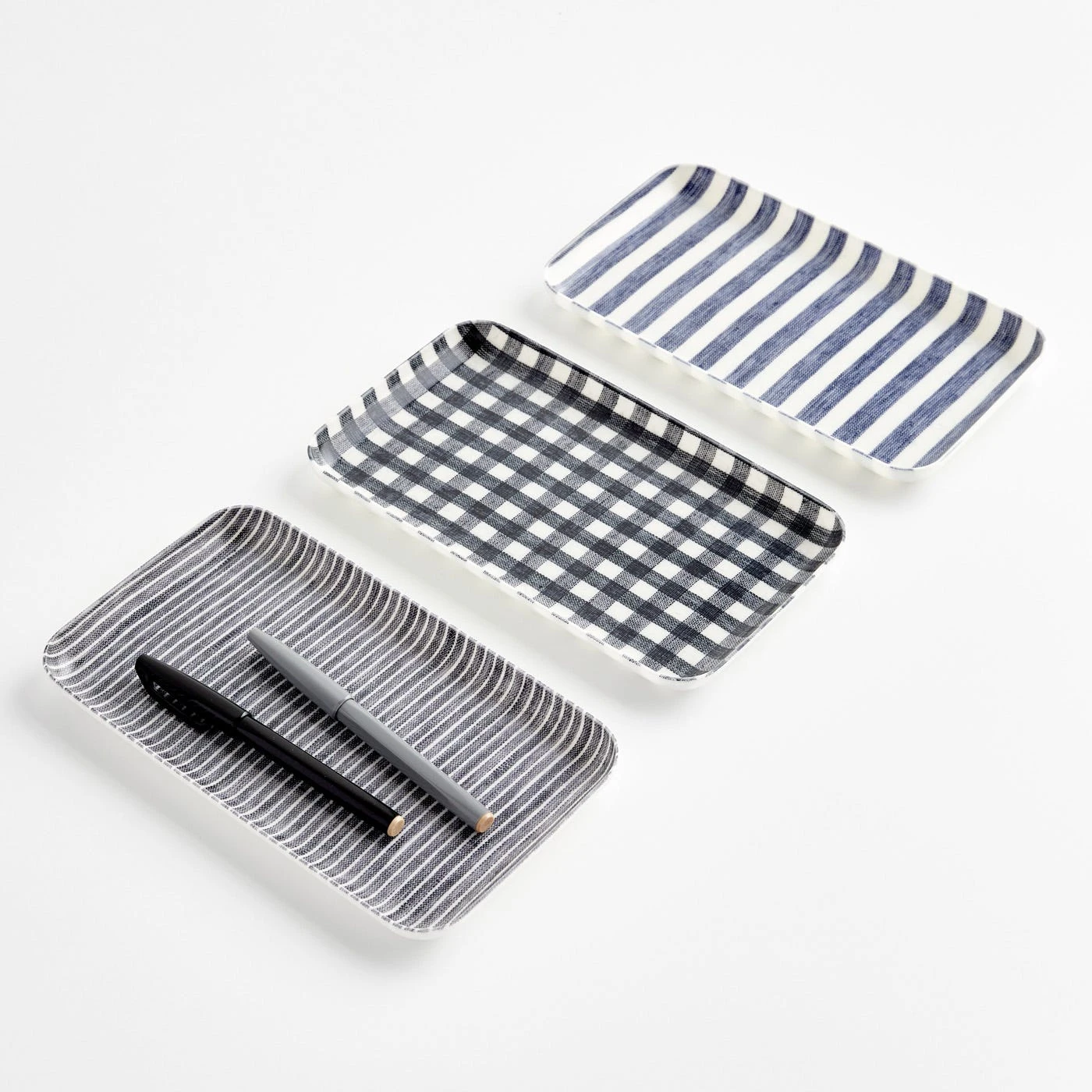 Bengal Blue Stripe Small Linen Coated Tray 6 Bengal Blue Stripe Small Linen Coated Tray - Image 4