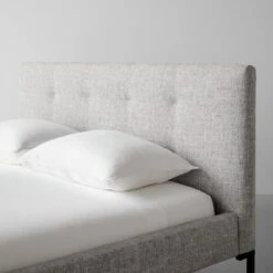 White Linen Pillowcase Set -Furniture Store 101840 101838 gallery 1 2