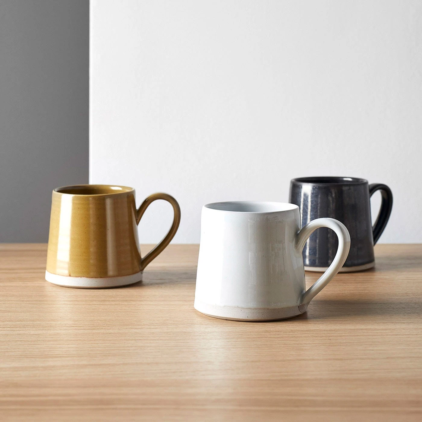 Thrown Gloss Black Mug 6 Thrown Gloss Black Mug - Image 4