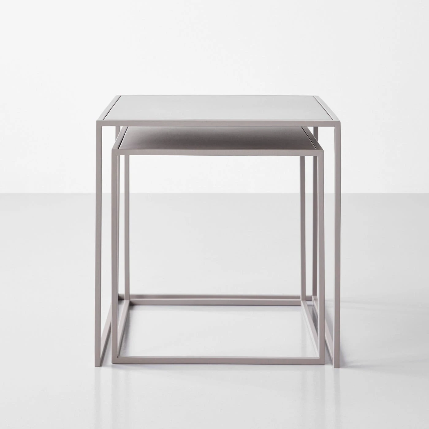 Fera Gray Nesting Tables Set Of 2 4 Fera Gray Nesting Tables Set Of 2 - Image 2