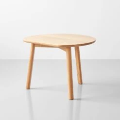 YYY Oak Coffee Table 23.5"