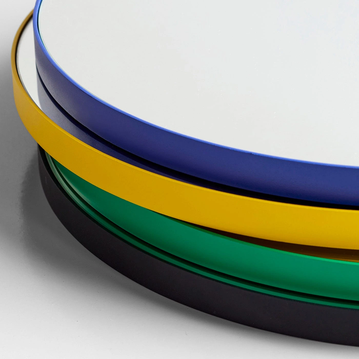 Black Round Wall Mirror 20" 6 Black Round Wall Mirror 20" - Image 4