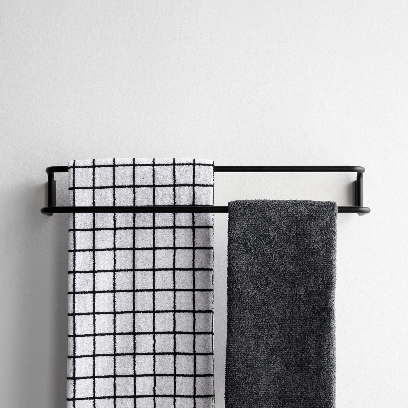 Modo Black Twin Towel Rack 5 Modo Black Twin Towel Rack - Image 3