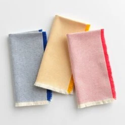 Classico Marigold Napkins Set Of 4 12 Classico Marigold Napkins Set Of 4 -Furniture Store 103170 103172 103171 1 2