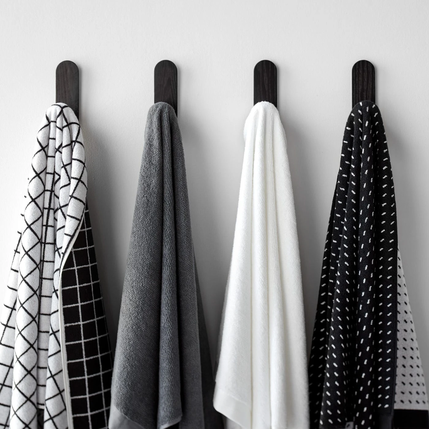 Logan Graphite Bath Towel 11 Logan Graphite Bath Towel - Image 9