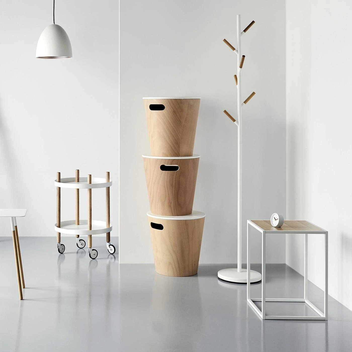 Braun White Classic Round Alarm Clock 5 Braun White Classic Round Alarm Clock - Image 3