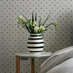 Sashi Geo Black Wallpaper 16 Sashi Geo Black Wallpaper -Furniture Store a475084mv gallery fall17 1