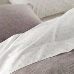 Burgundy Chambray Linen Pillowcase Set 10 Burgundy Chambray Linen Pillowcase Set -Furniture Store burg cases 1