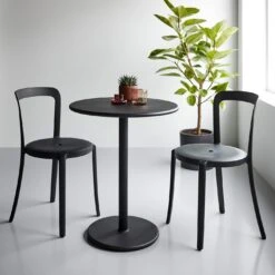 Botany Terracotta Small Planter -Furniture Store golavaonchair summer2022catalog