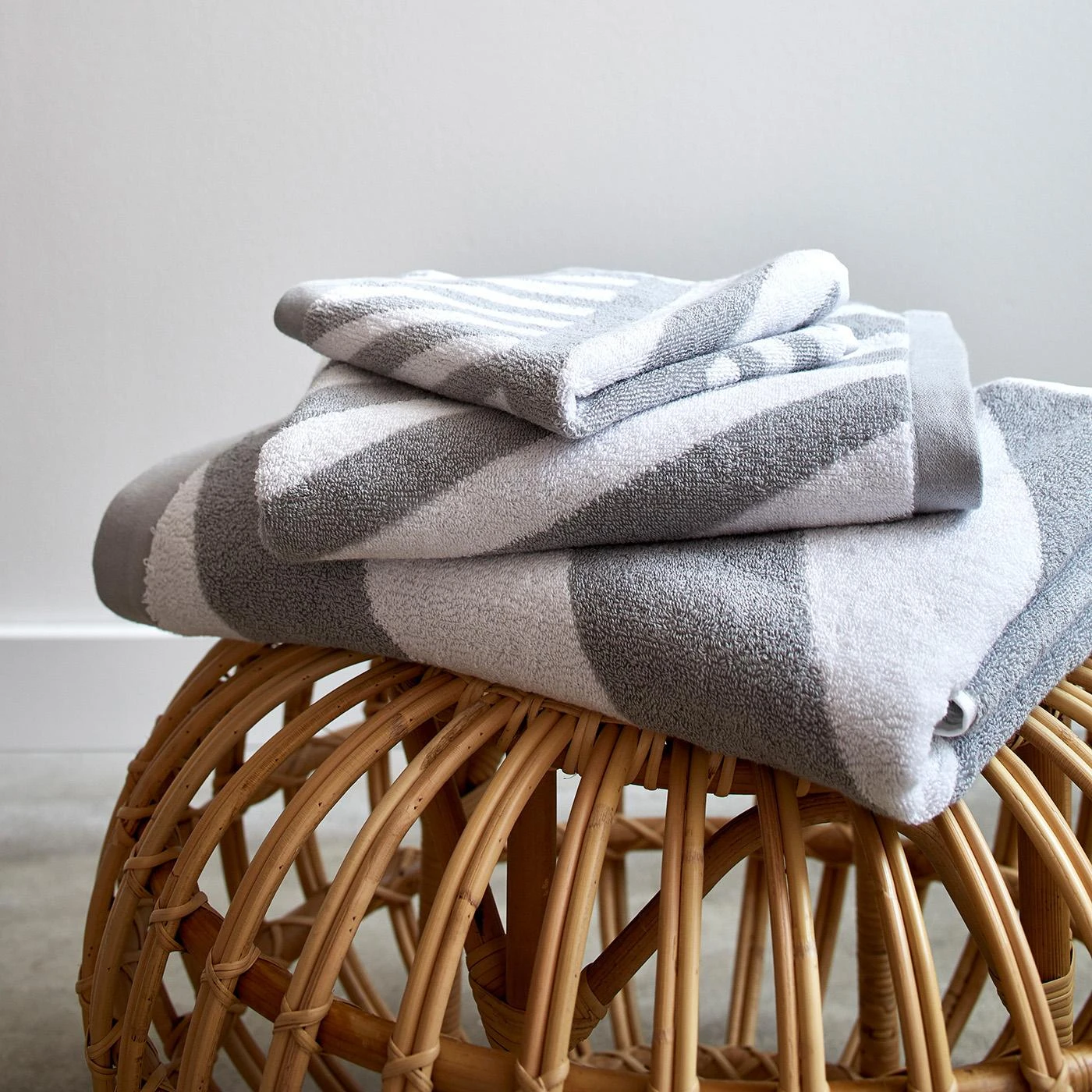 Milano Gray Bath Towel 11 Milano Gray Bath Towel - Image 9