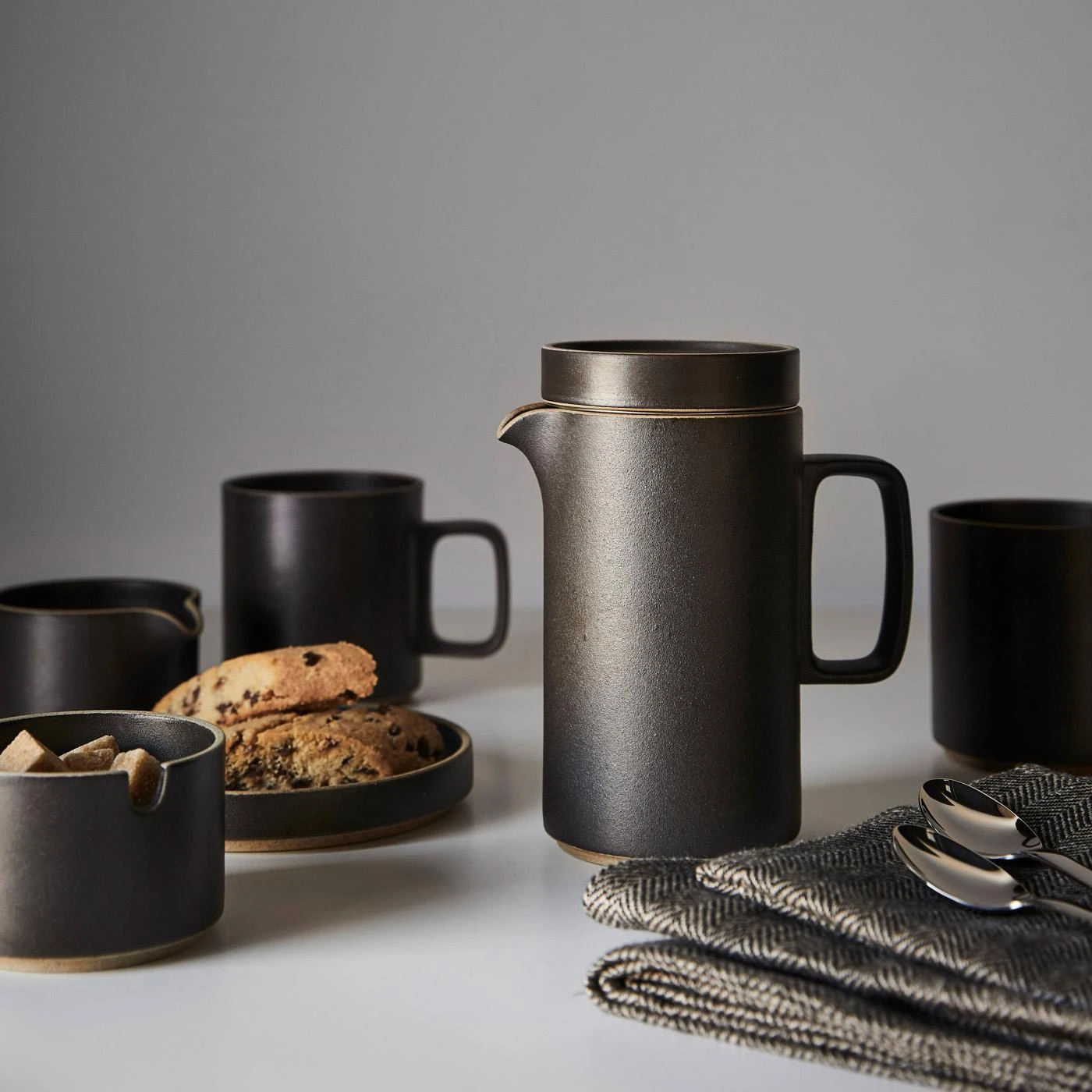 Hasami Black Sugar Bowl 11 Hasami Black Sugar Bowl - Image 9