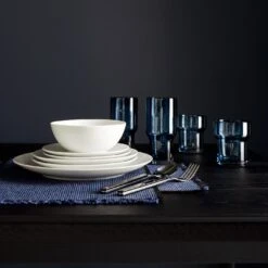 Bistro Black 5pc Flatware Set -Furniture Store medaillon stack utility sapphire 8