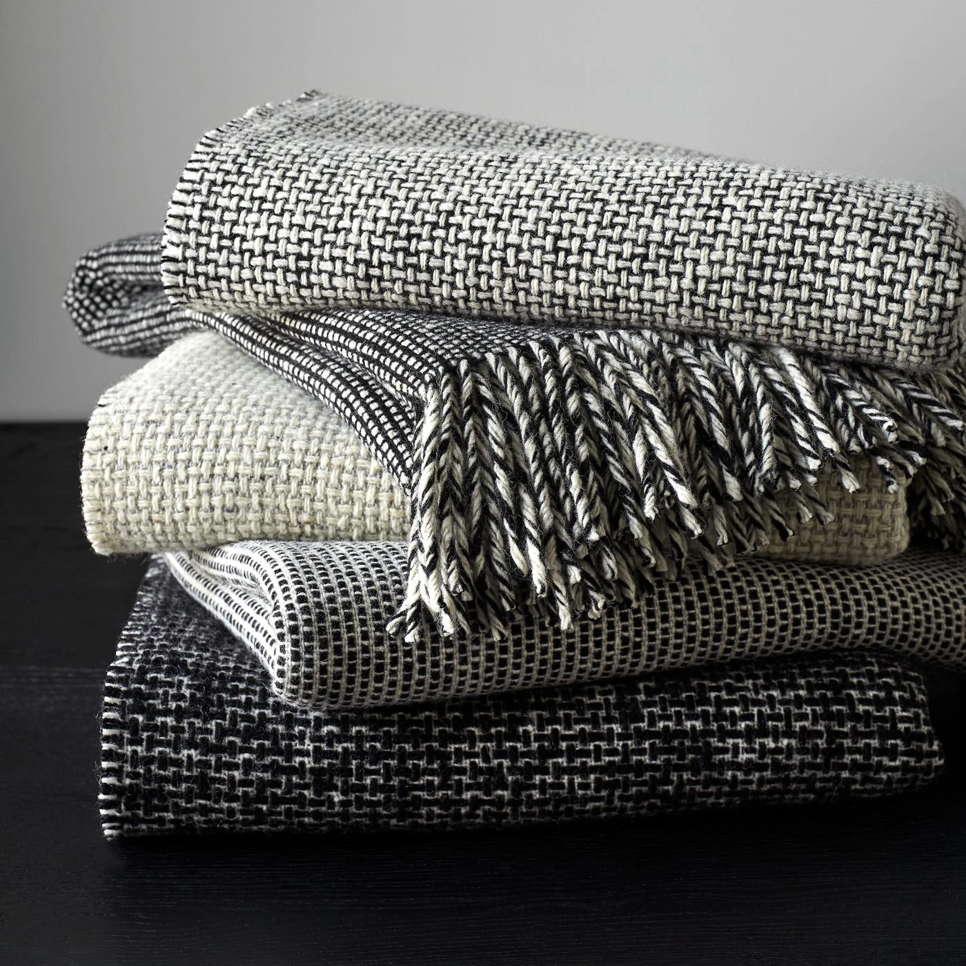 Emphasize Tweed Monochrome III Throw Blanket 10 Emphasize Tweed Monochrome III Throw Blanket - Image 8