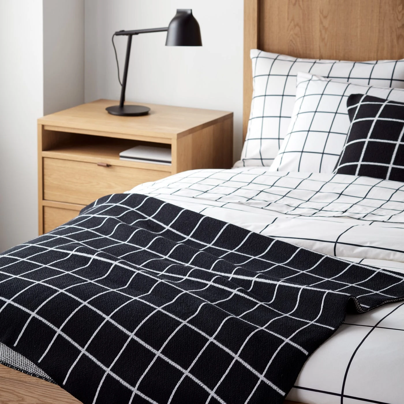 Grid Black Sheets - Image 8