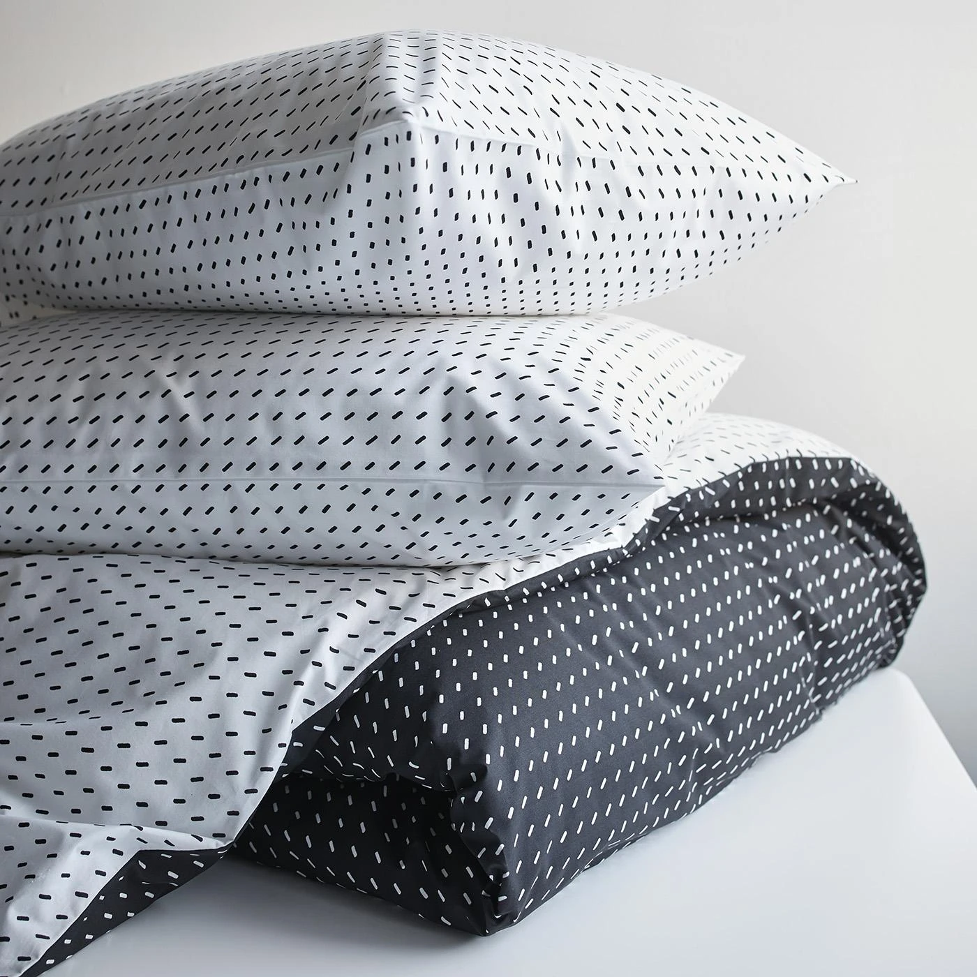 Stitch Black + White Reversible Duvet Cover 5 Stitch Black + White Reversible Duvet Cover - Image 3