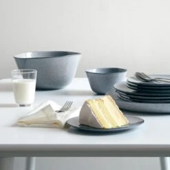 Grace Gray Bowl 33 Grace Gray Bowl -Furniture Store su18 extra image grace gray dinnerware 1