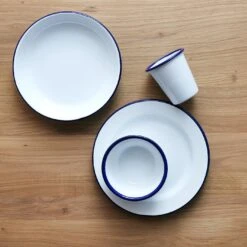 Falcon White Enamelware Plates Set Of 4 -Furniture Store su18 extra image requested falcon black 1