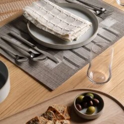 Hasami Gloss Gray Plate 3.5" -Furniture Store su24 hopsacknapkinmesaplacematplacesettinggallery 2 2