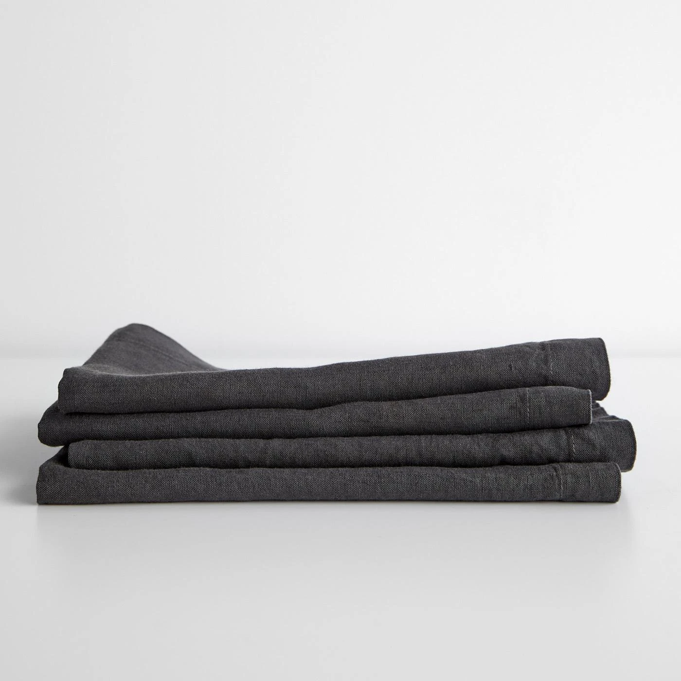 Linen Graphite Napkin 4 Linen Graphite Napkin - Image 2