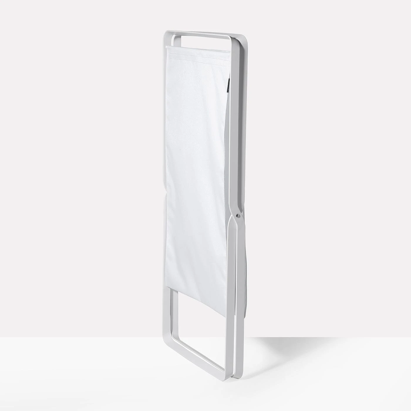 Tower White Laundry Hamper 5 Tower White Laundry Hamper - Image 3