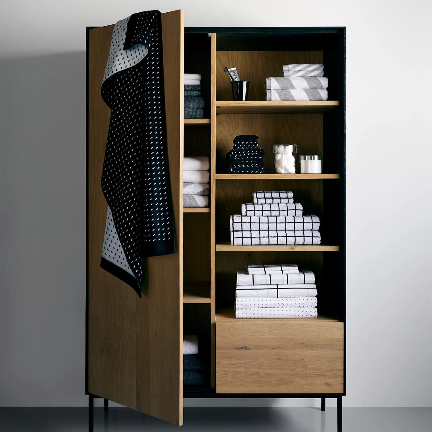 Blackbird Cabinet 11 Blackbird Cabinet - Image 9