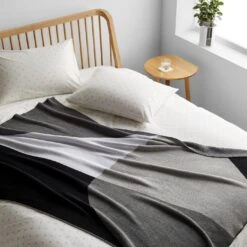 Turin Black Knit Throw Blanket -Furniture Store unison 10 23 6873