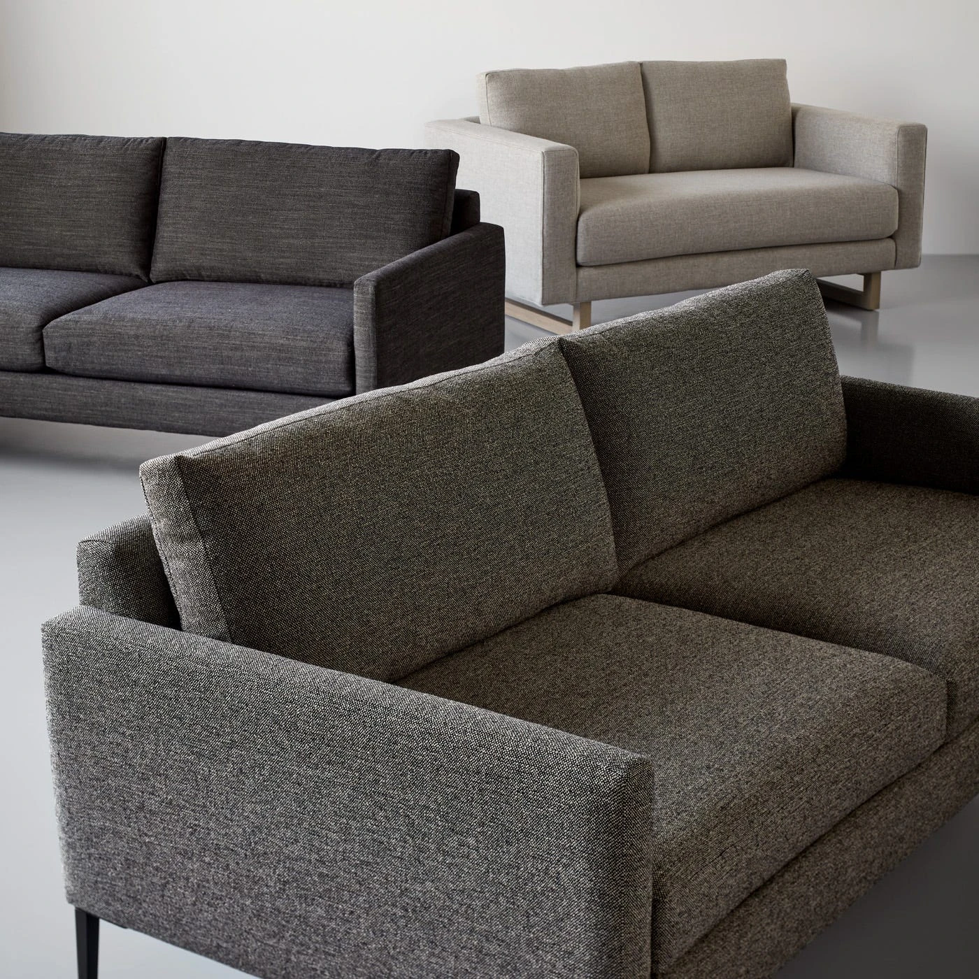 Grange Linen Gray Loveseat 63" 12 Grange Linen Gray Loveseat 63" - Image 10