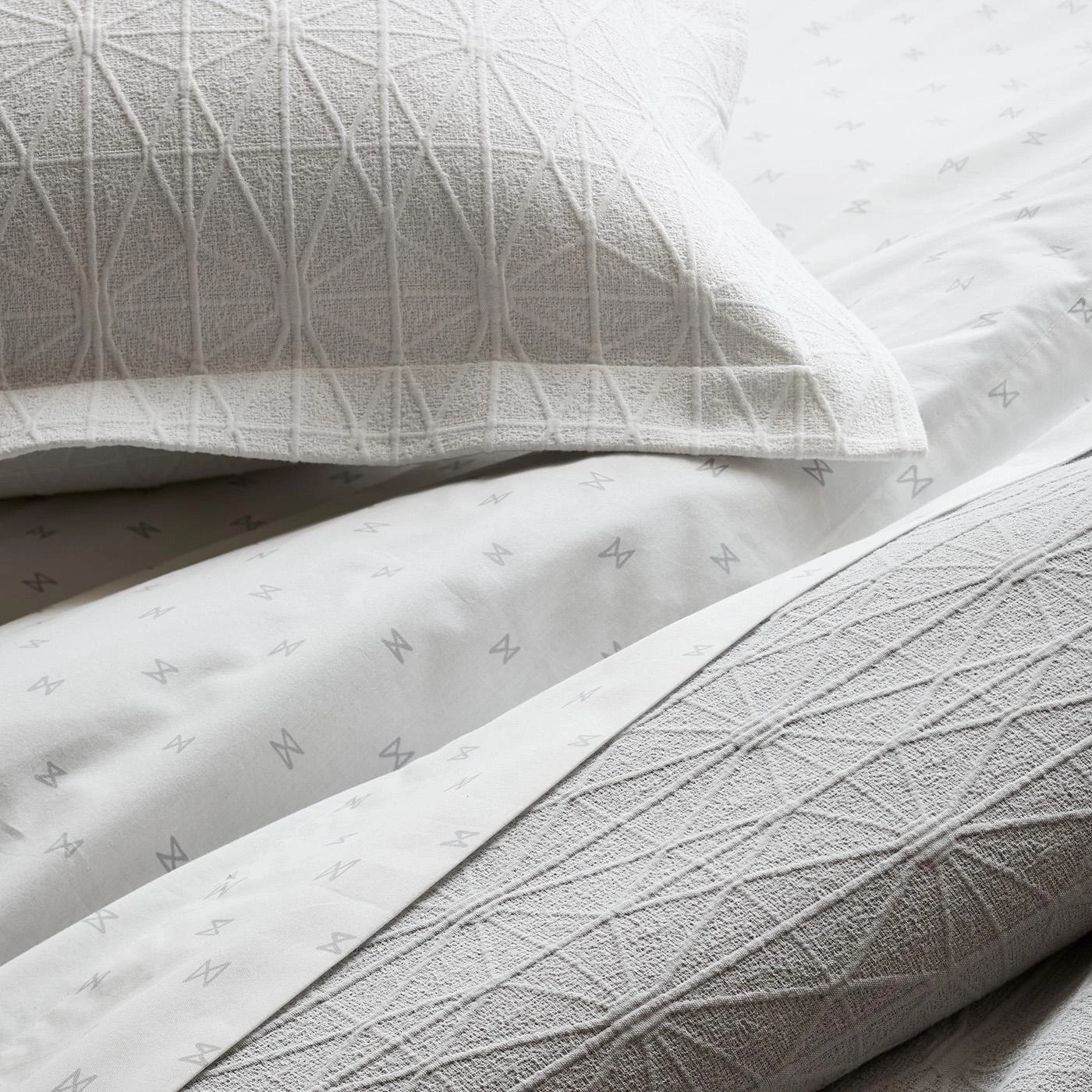 Sashi Geo Gray Sheets 14 Sashi Geo Gray Sheets - Image 12