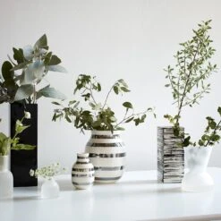 Omaggio Silver Medium Vase -Furniture Store unison 8 1710068 1