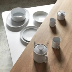 Medaillon Mug 21 Medaillon Mug -Furniture Store unison catalog 5 18 4629 1