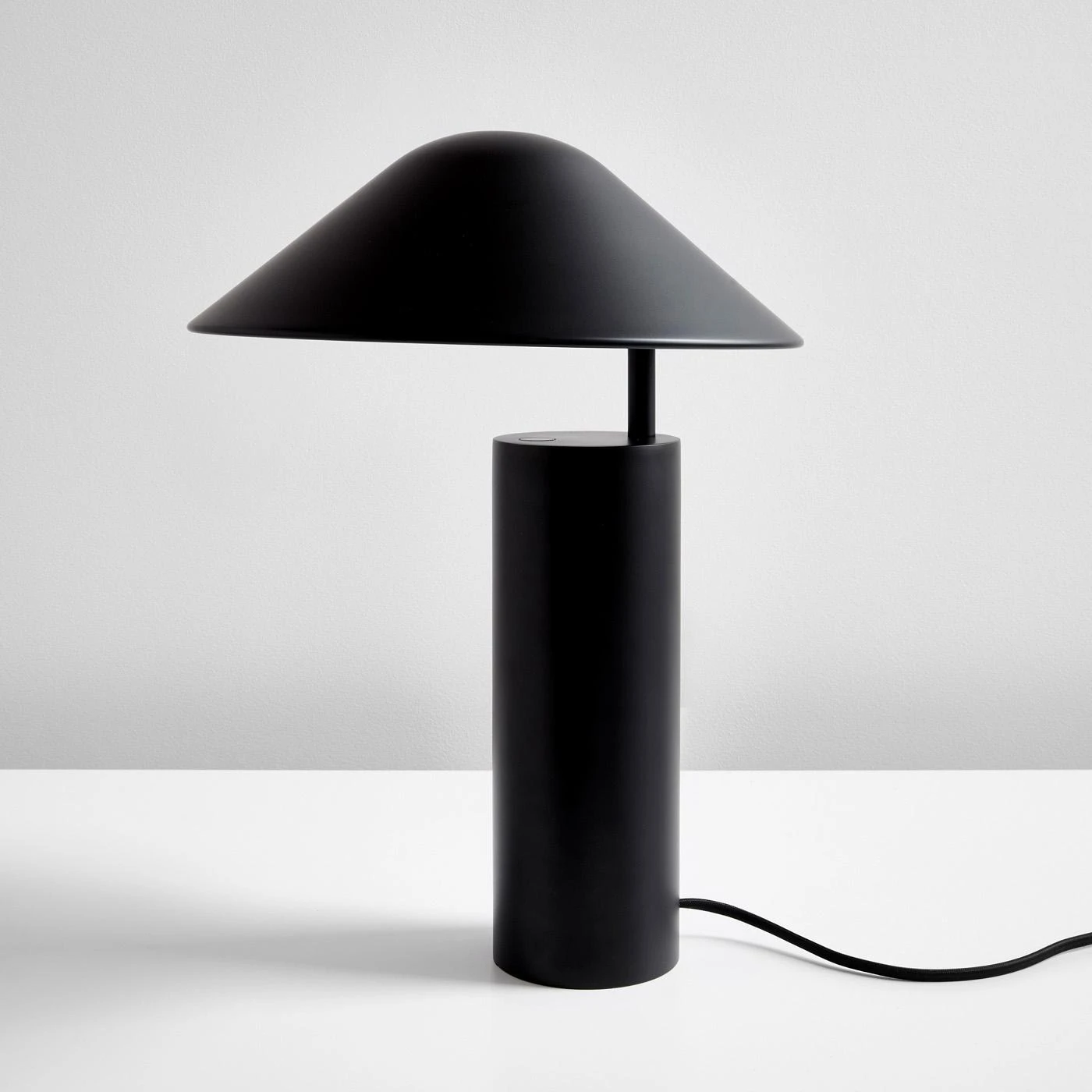 Damo Black Table Lamp 4 Damo Black Table Lamp - Image 2