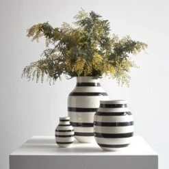 Omaggio Black Large Vase -Furniture Store web or social omaggio black vases