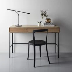 Flow Black Table Lamp -Furniture Store whitebird desk flow lamp on and on chair epoque sm vase 2